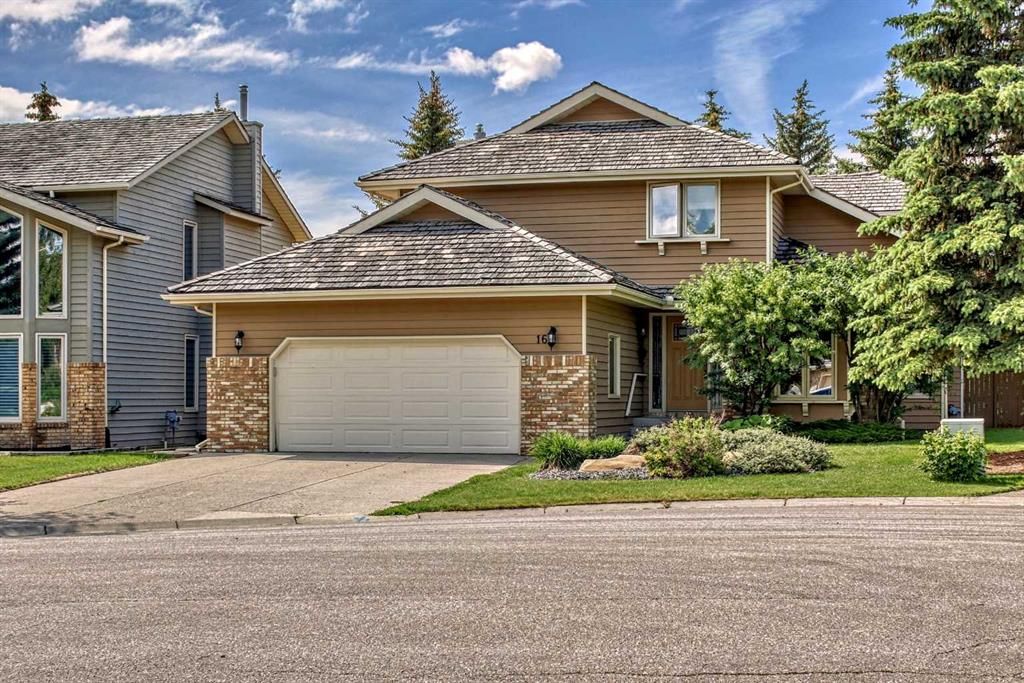 I have sold a property at 16 Oakmount COURT SW in Calgary
